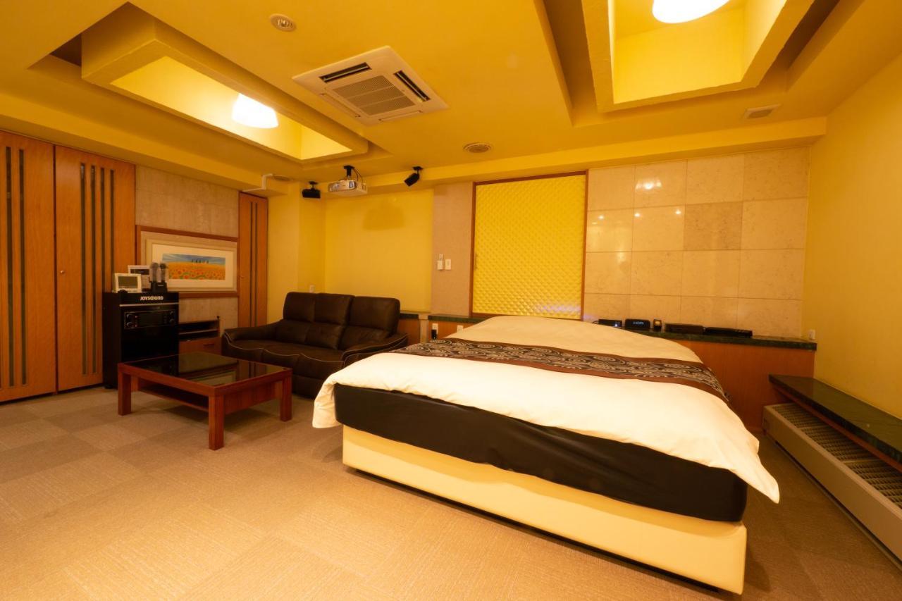 Hotel Rplus日高 (Adults Only) Hidaka  Exterior foto